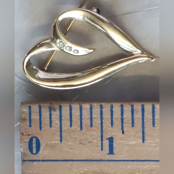 Vintage Polished Gold Tone Open Work Heart Brooch with Three Rhinestone Accents. - Picture 5 of 6
